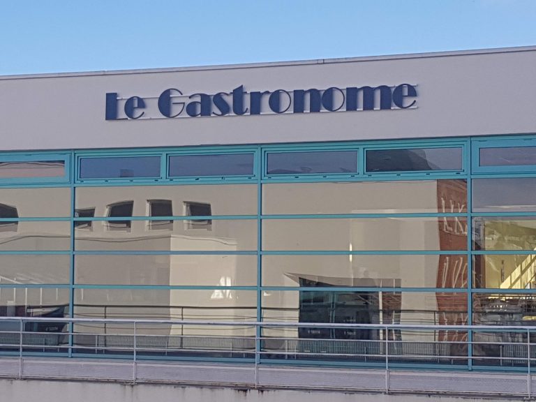 Ce pôle d'enseignement est public. Portes Ouvertes - Lycee Jean Moulin